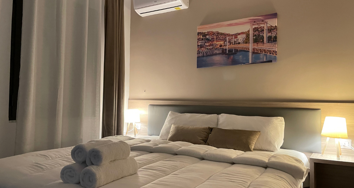 double room belcony1 double room belcony1