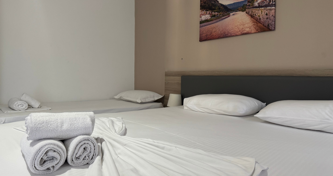 triple room with belcony city view 2 triple room with belcony city view 2